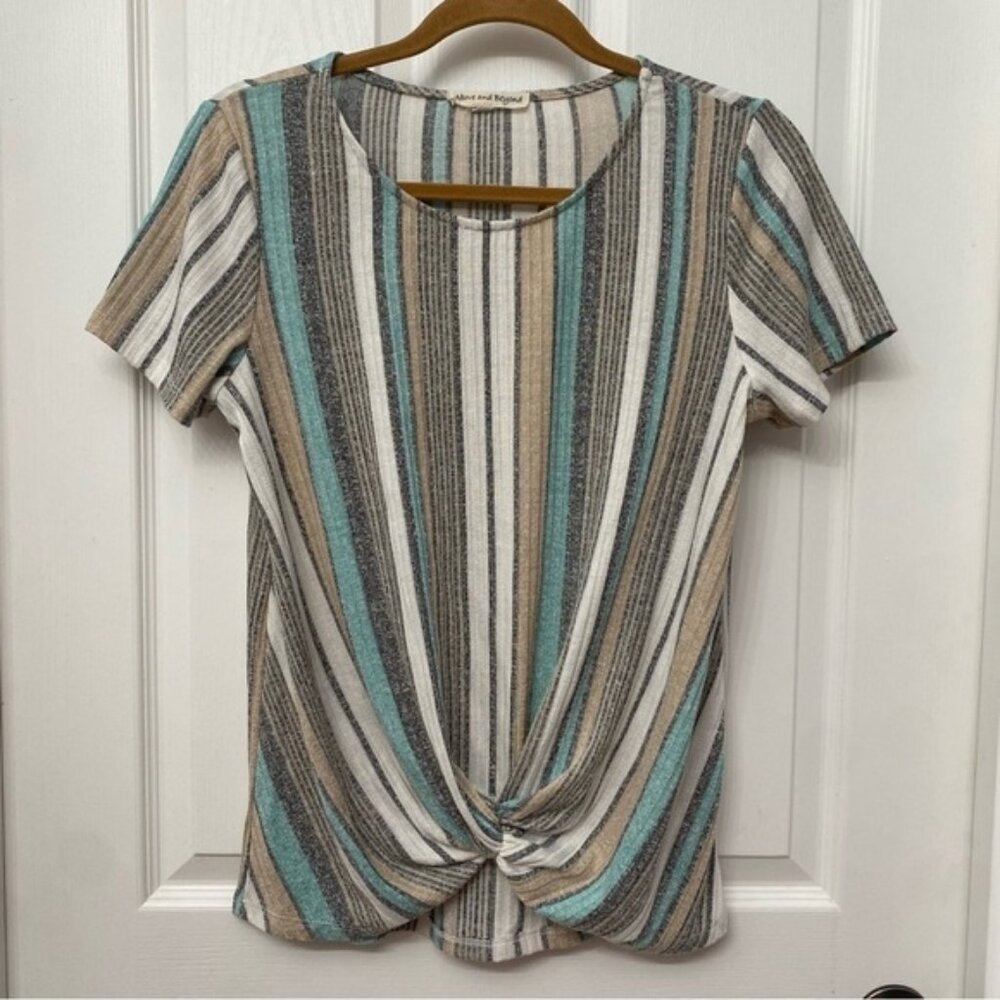 Gucci Ace Bee Embroidered White Leather Sneakers